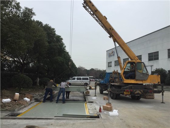 蘇州金鉆汽車地磅安裝現(xiàn)場